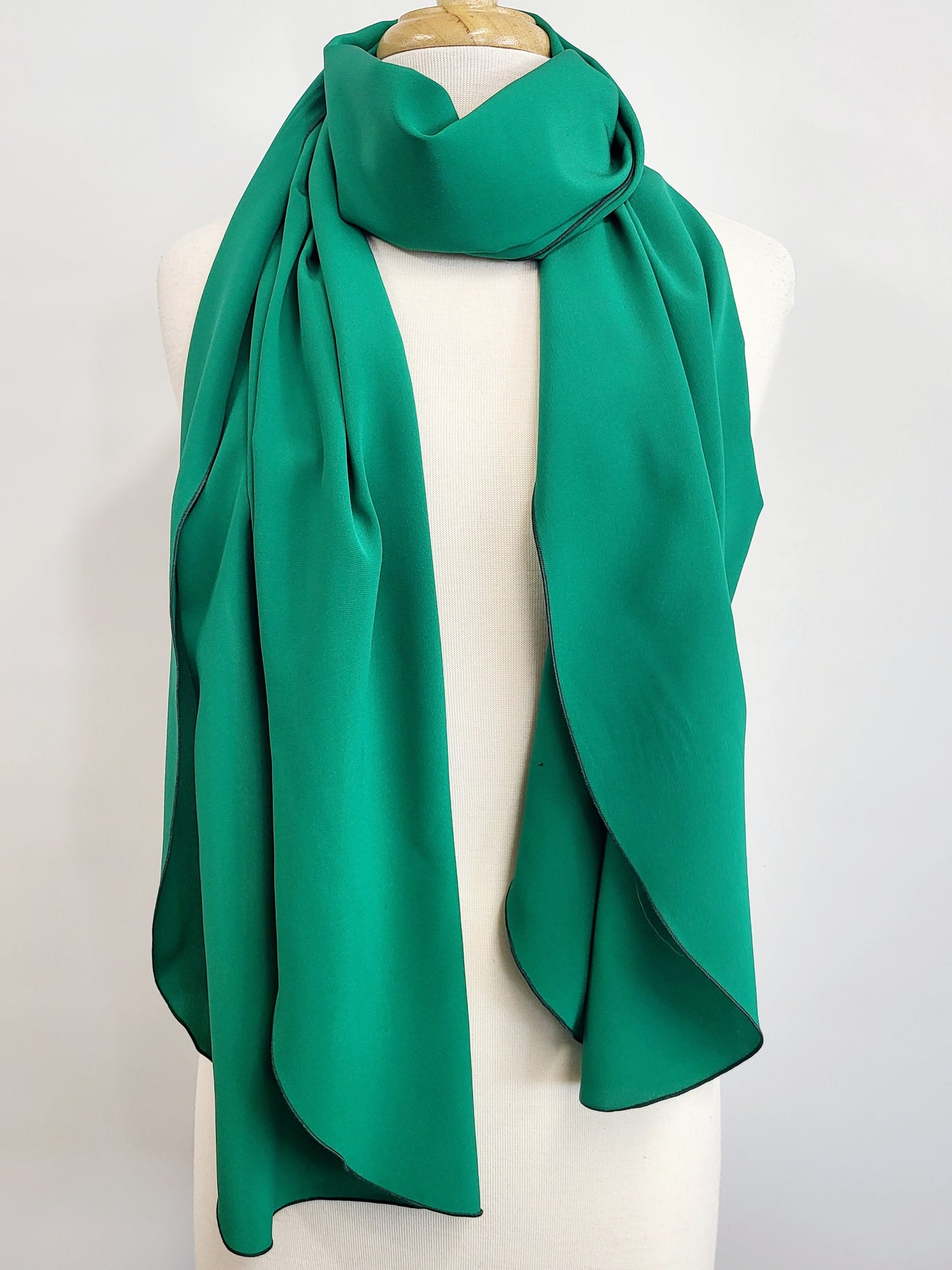 Foulard long en soie vert émeraude