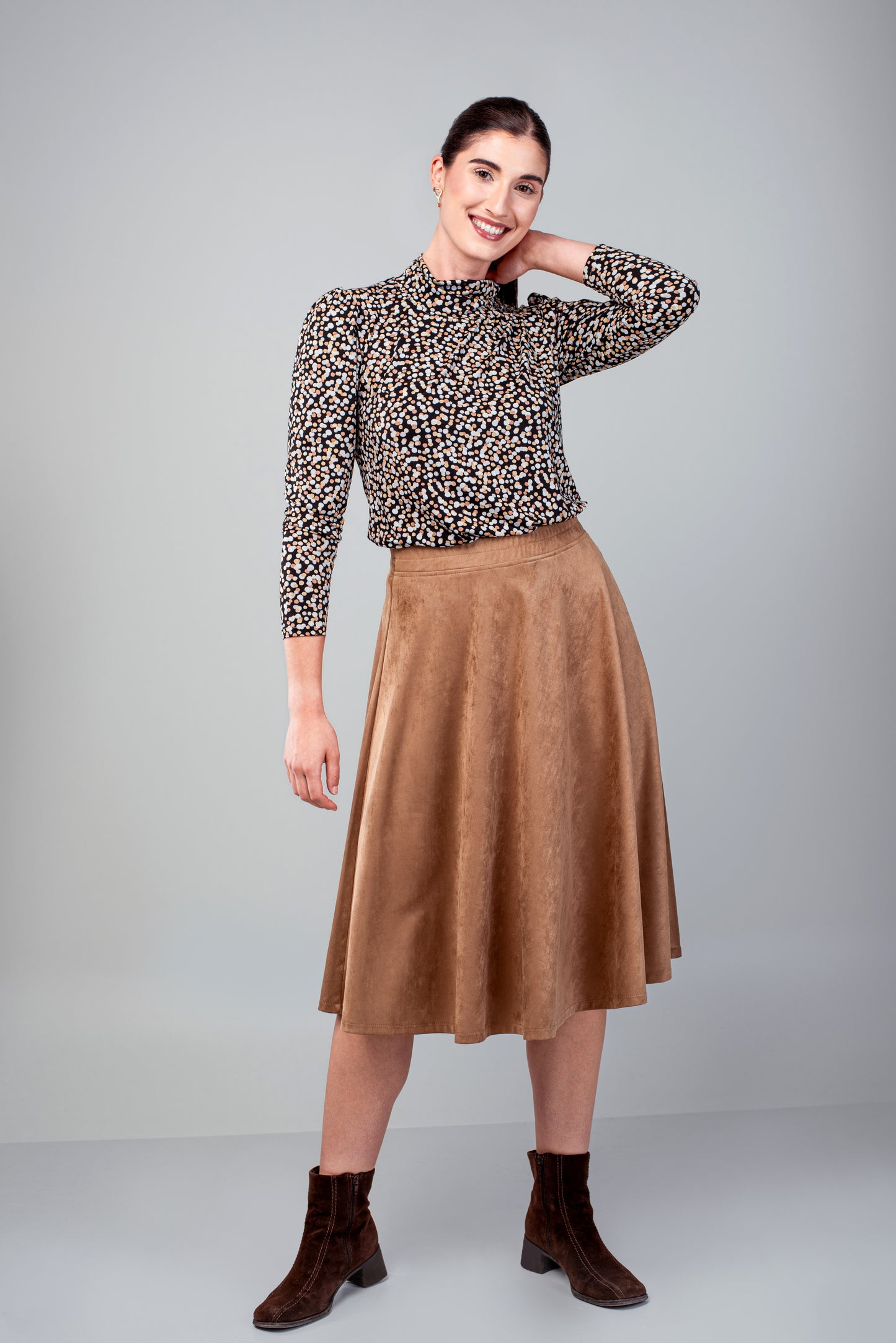 Haut "Lucie" à pois beige, blanc et noir