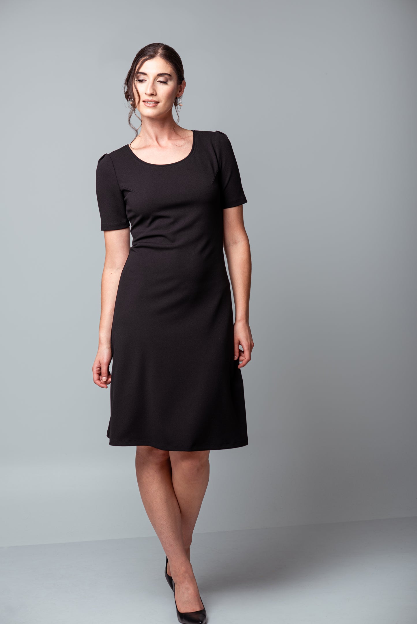 Robe Michelle longueur midi, manche à pli rond