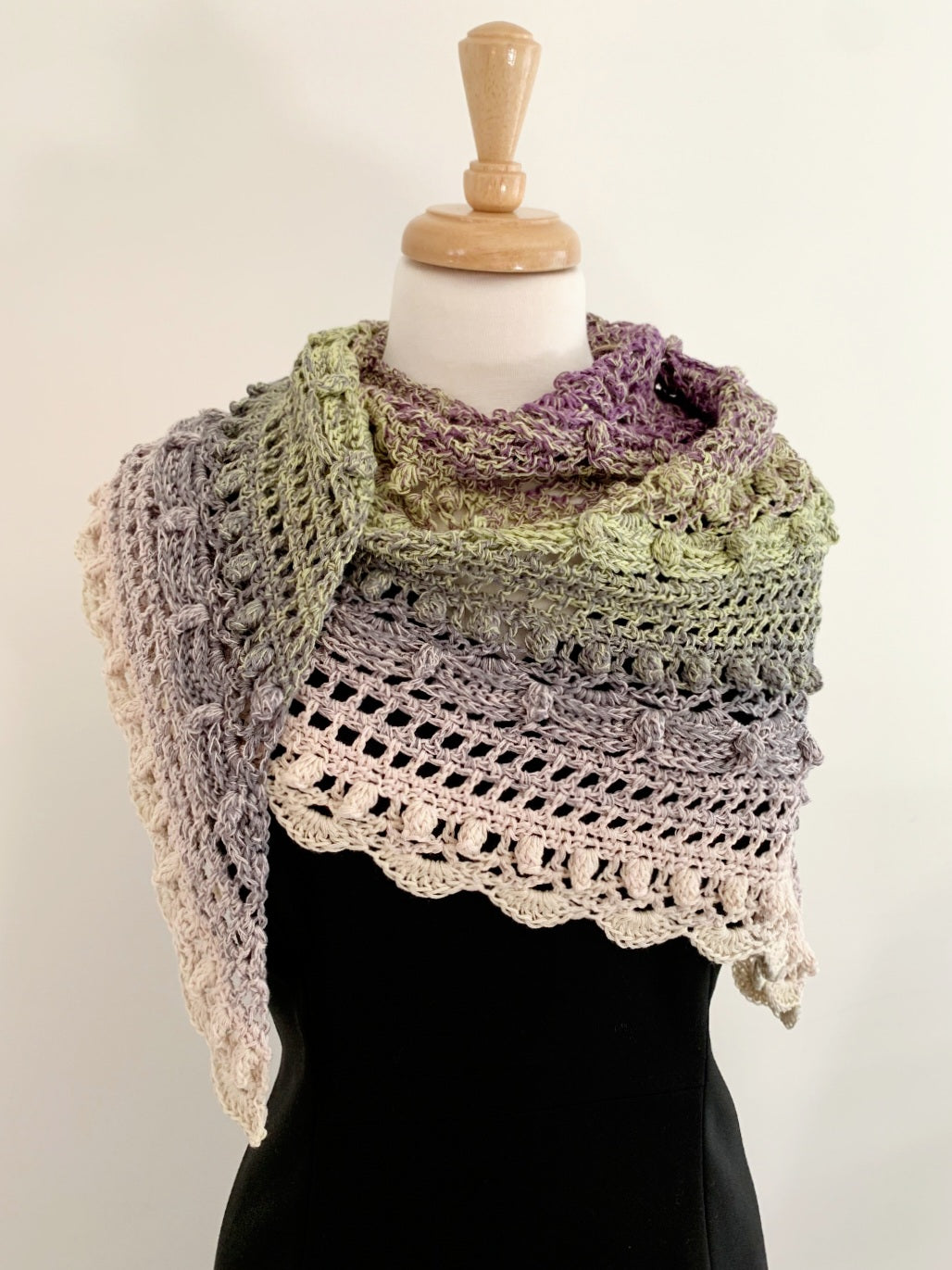 MPA - Triangle shawl in shades of gray, green and lilac