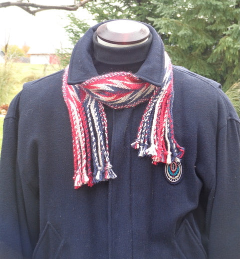 FLE - Foulard fléché no 269 par Catherine Lessard