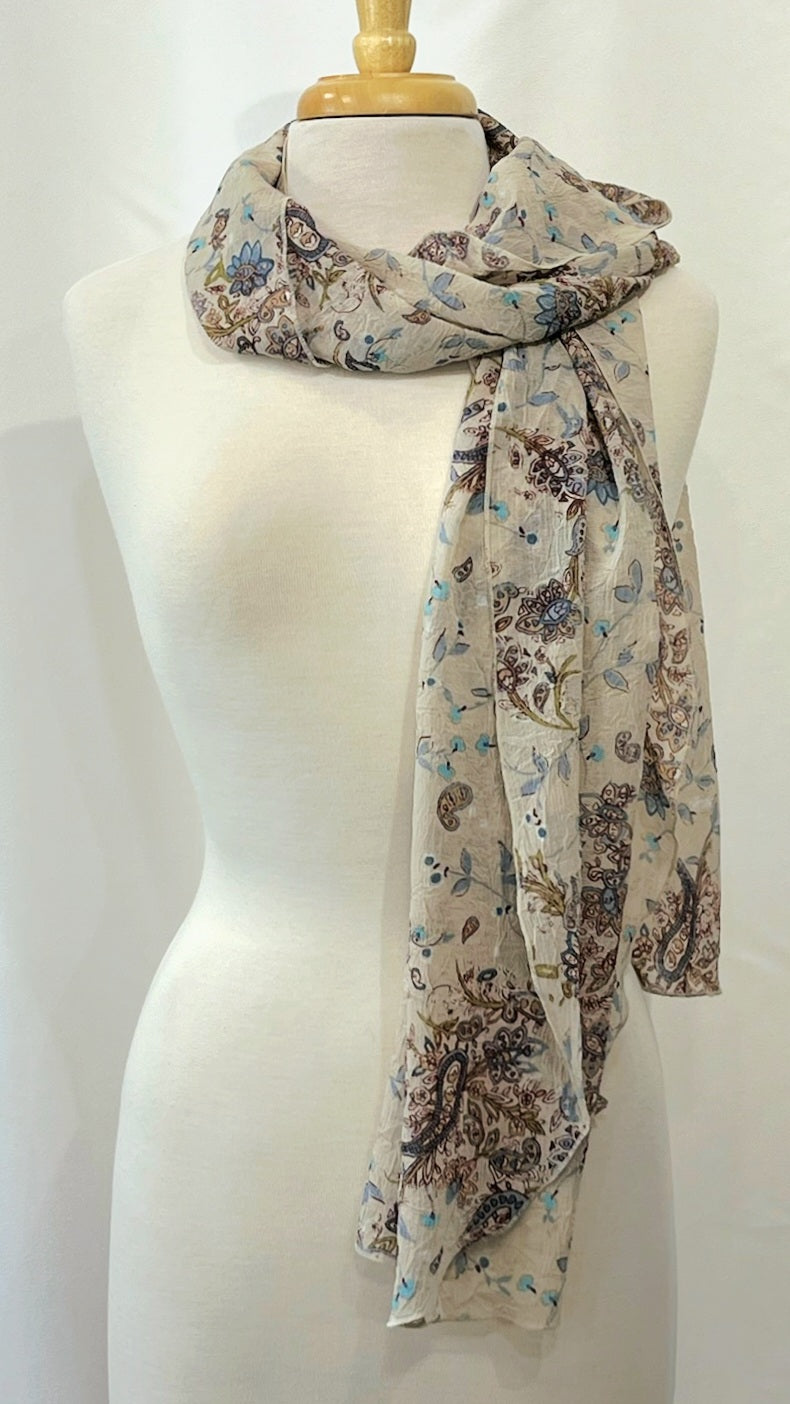 Foulard long et léger à motif paisley et floral