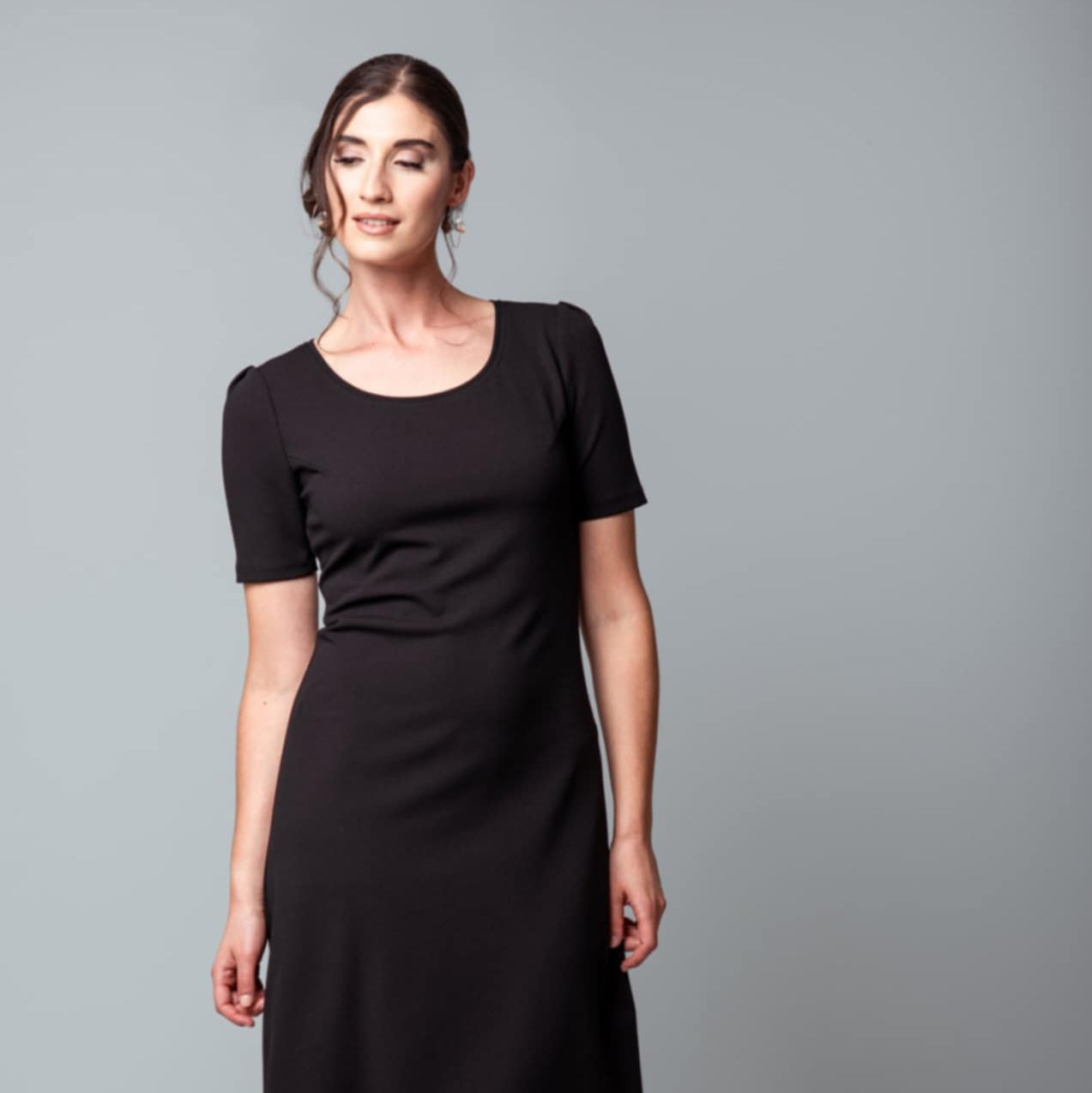 Robe Michelle longueur midi, manche à pli rond