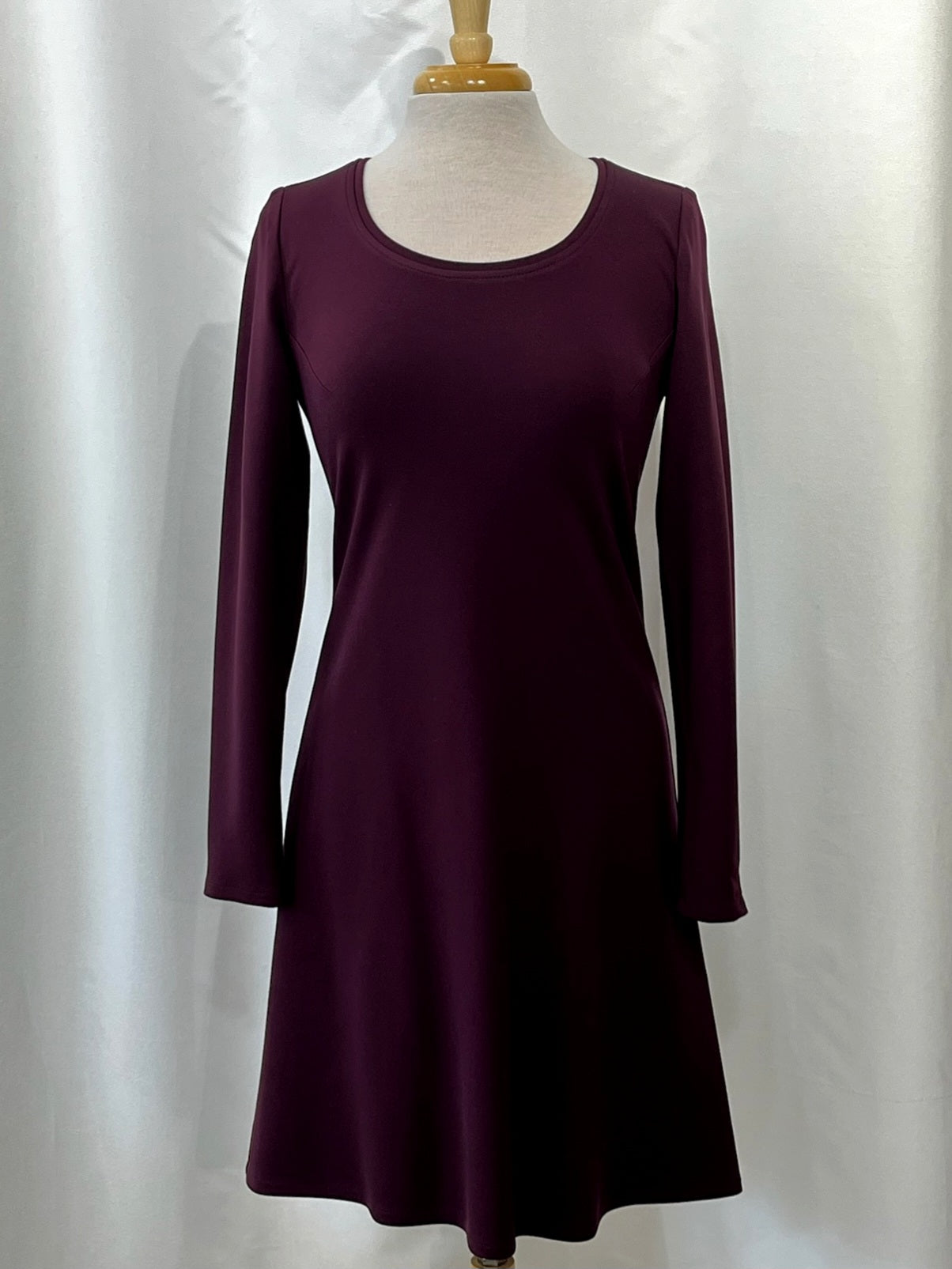 Robe Michelle bordeaux à manches longues