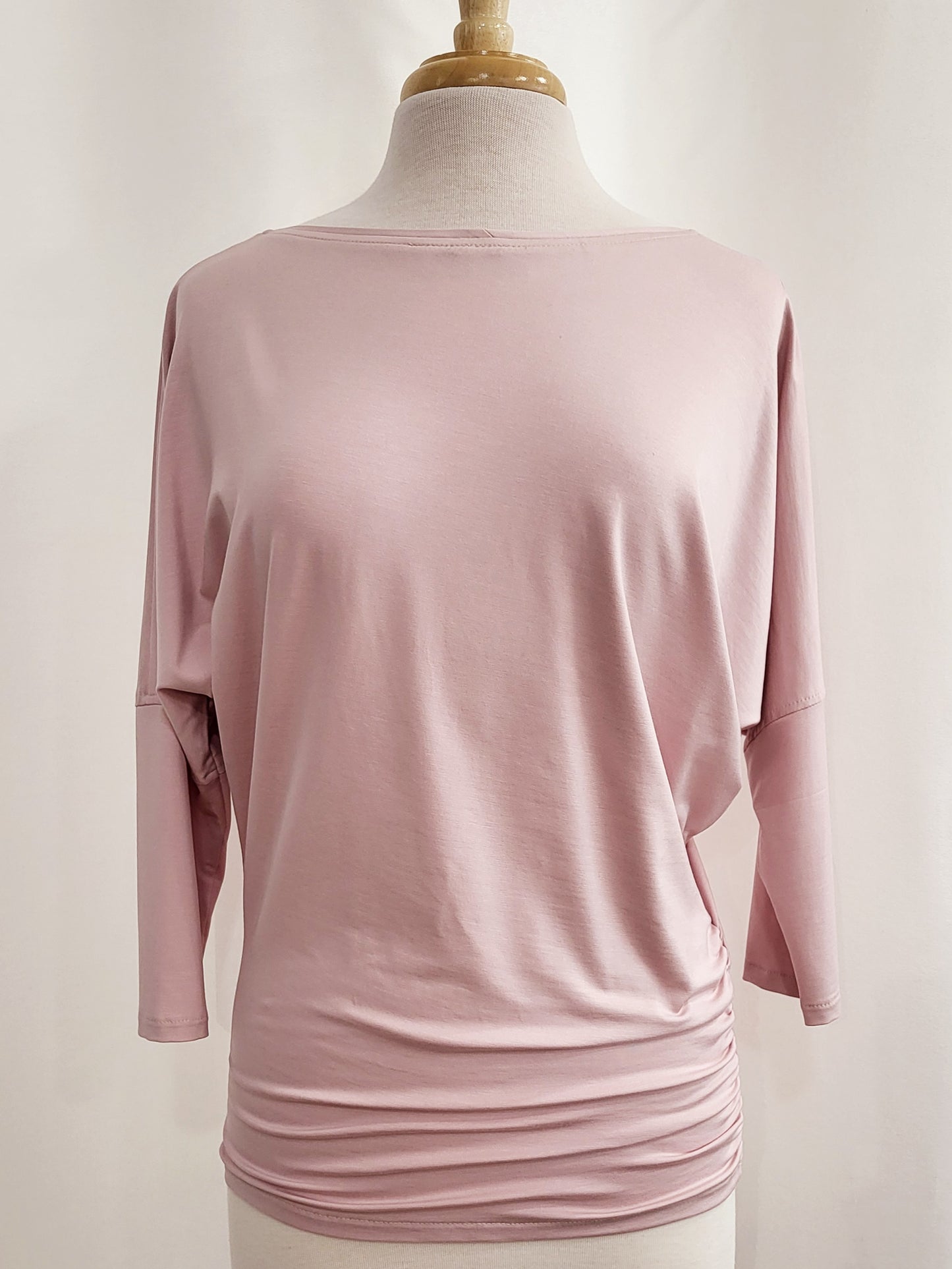 “Brigitte” top with 3/4 sleeves in bamboo jersey.