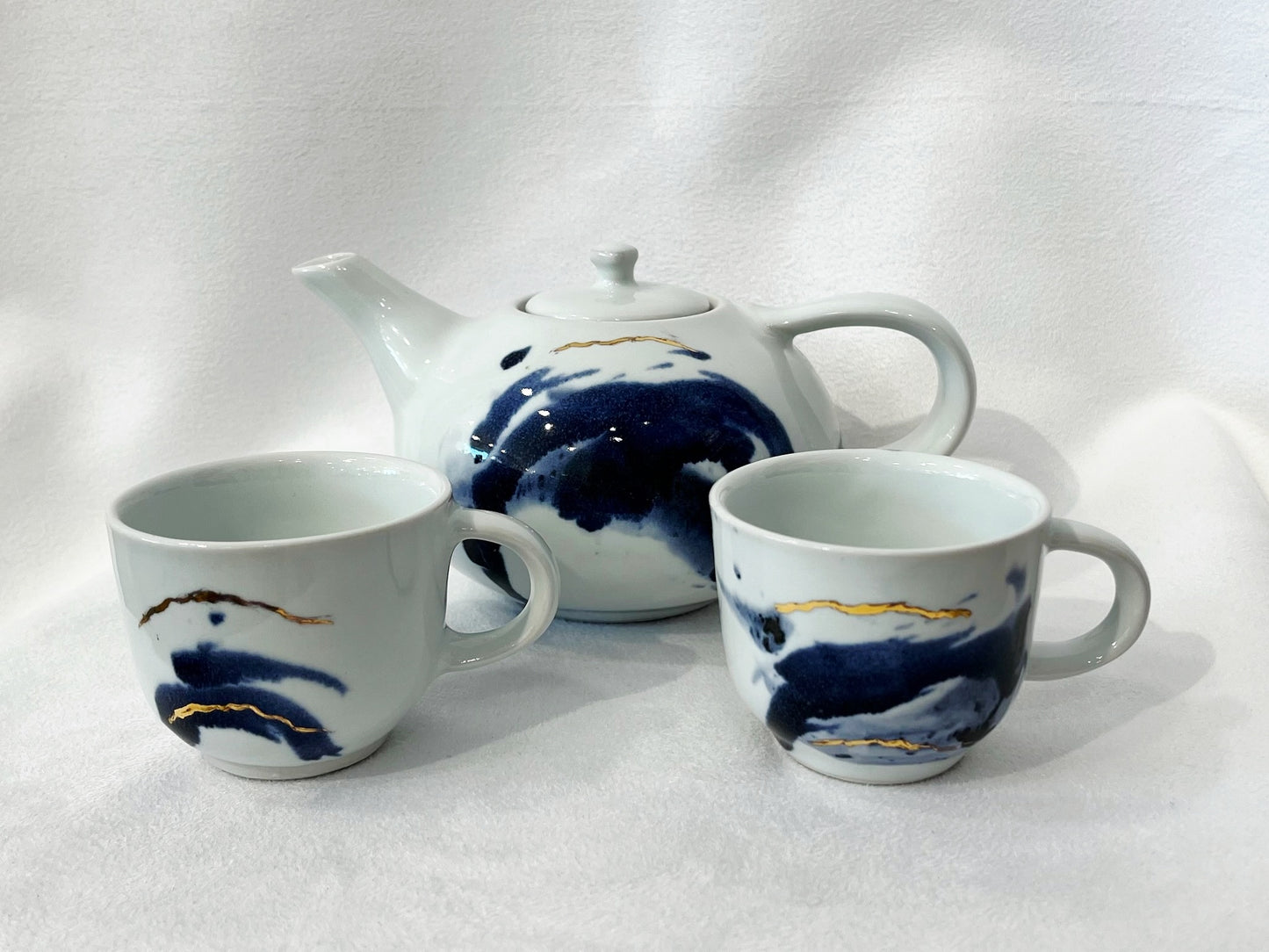 Ensemble théière et tasses bleu et or 23K - Pauline Pelletier