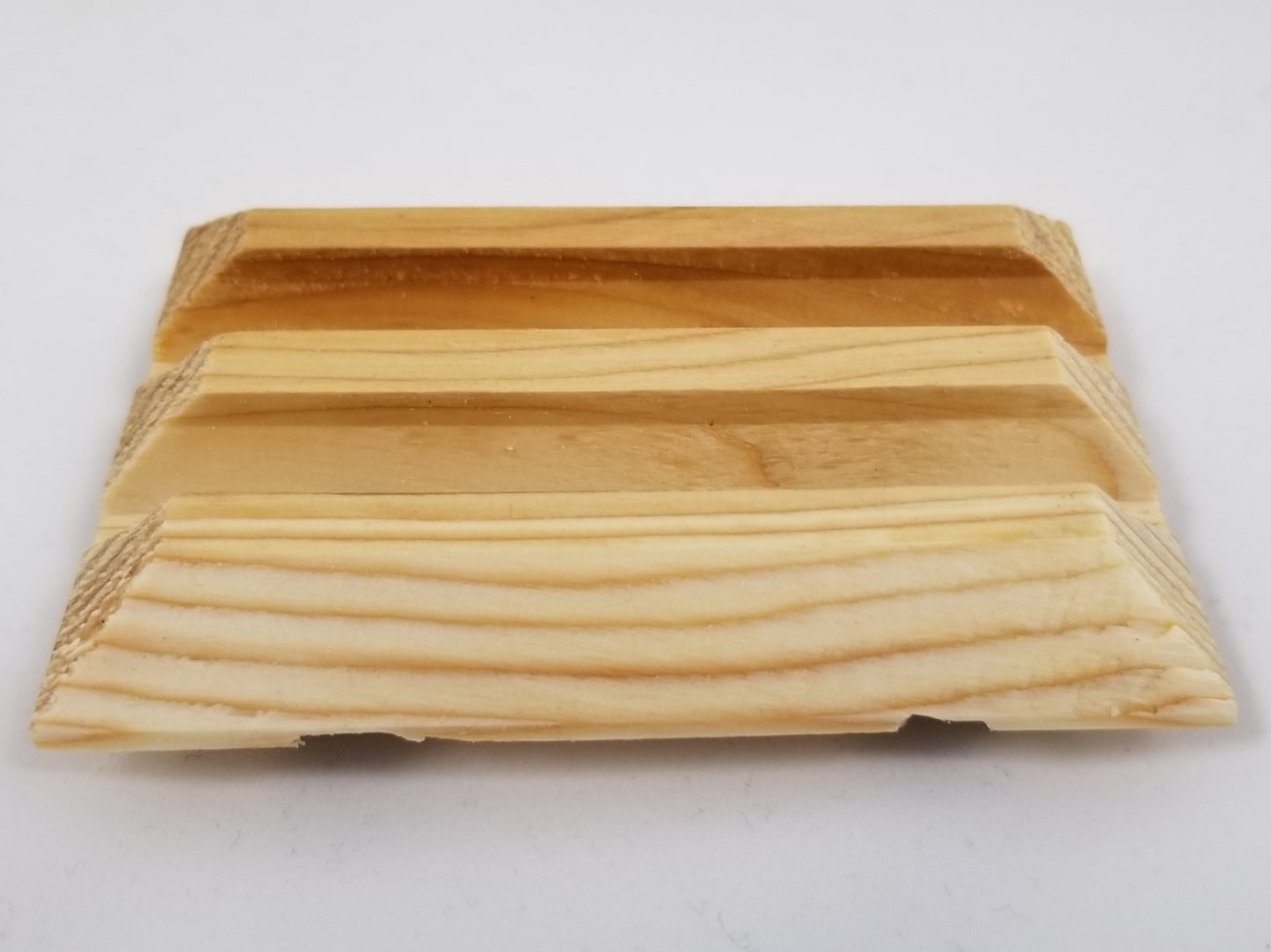 Oiled wooden soap dish from Atelier Unik-Art