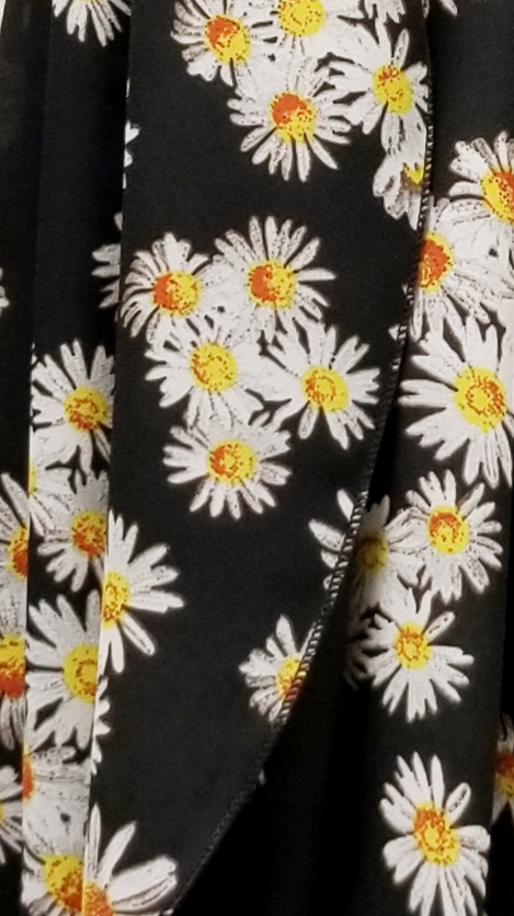 Foulard long imprimé marguerites. - Christine Mercier atelier-boutique