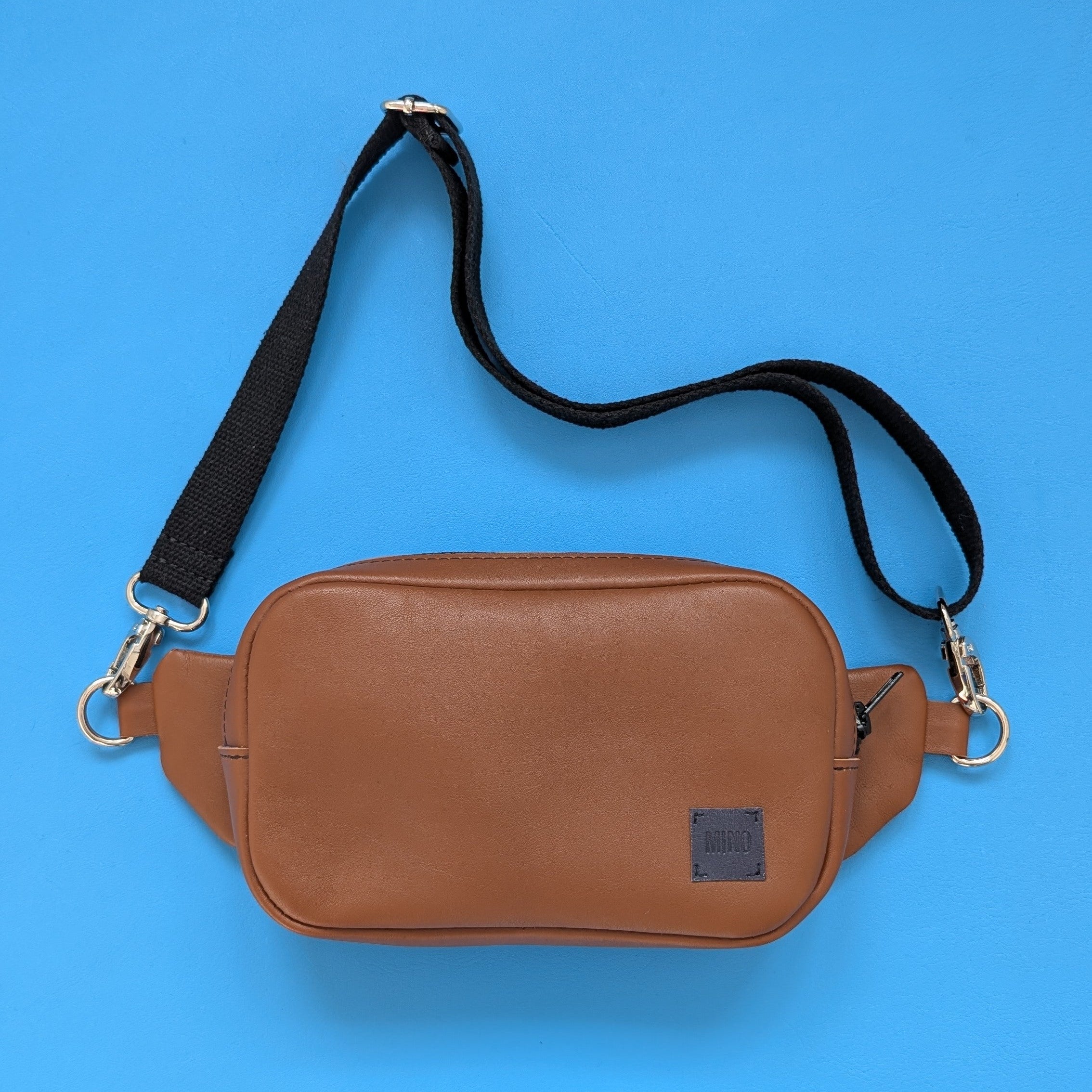 Leather bell bag - Mino leather goods