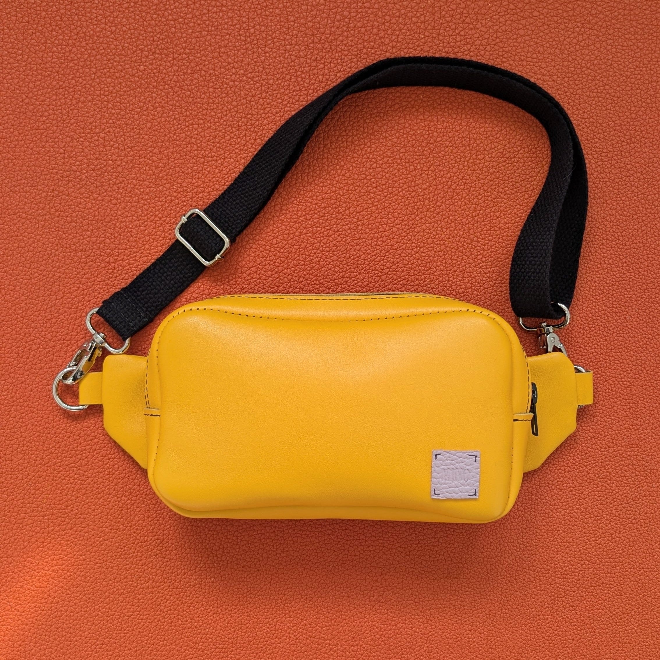 Leather bell bag - Mino leather goods