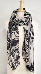 Foulard long imprimé abstrait tons de gris