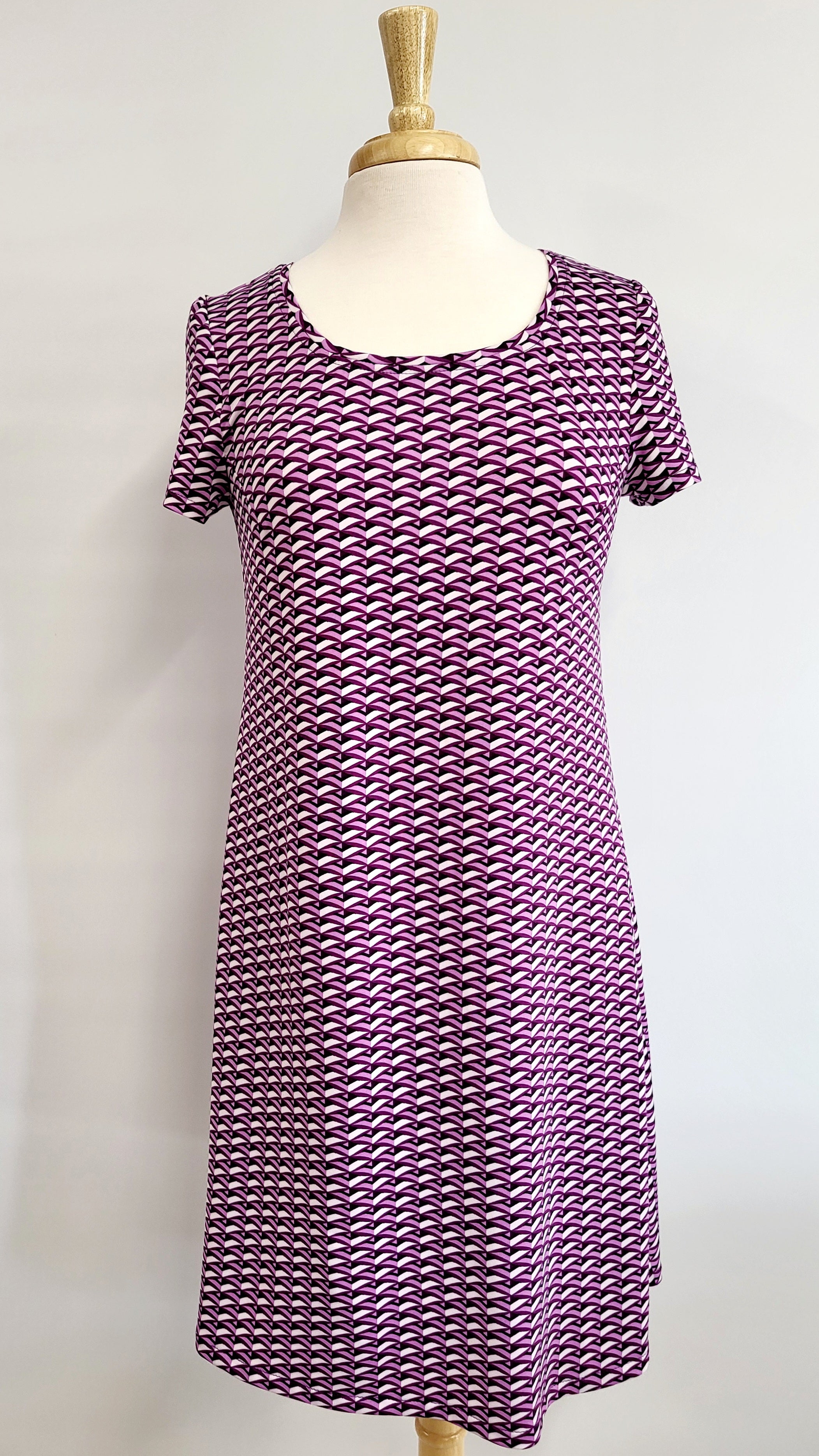 Robe Christine en jersey de polyester, imprimé tons de mauve.