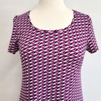 Robe Christine en jersey de polyester, imprimé tons de mauve.