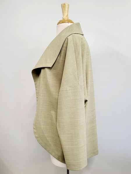''Lola'' veste ample en pure laine ultra fine, vert sauge.