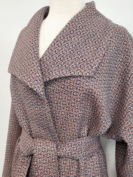 ''Lola'' veste ample en tissu d'importation privée laine et soie.