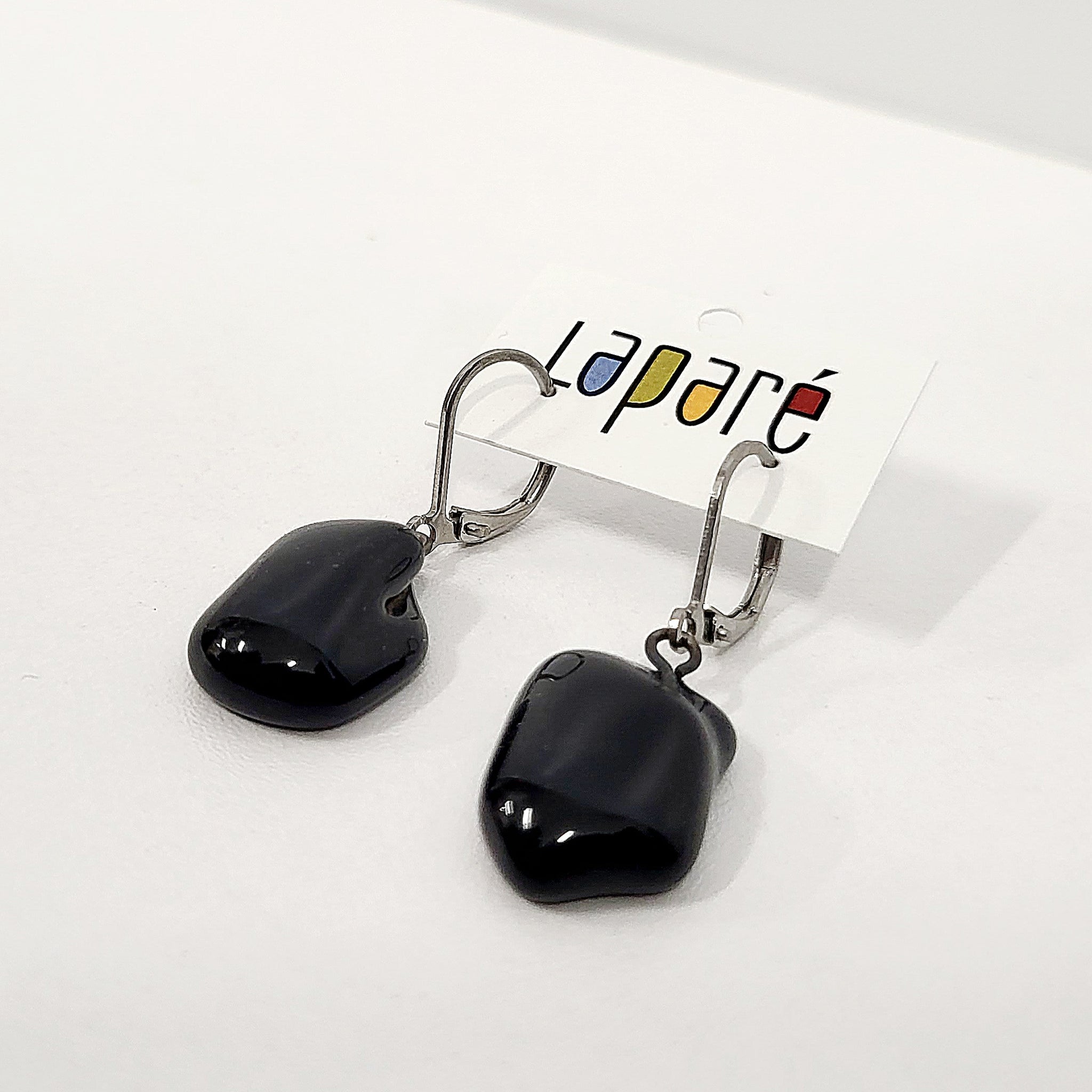 LAP - Boucles d'oreilles en verre fusionné noir, Laparé bijoux.