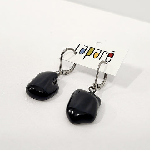 LAP - Boucles d'oreilles en verre fusionné noir, Laparé bijoux.