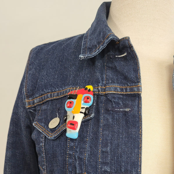 LAP - Broche en verre fusionné d'inspiration cubiste.