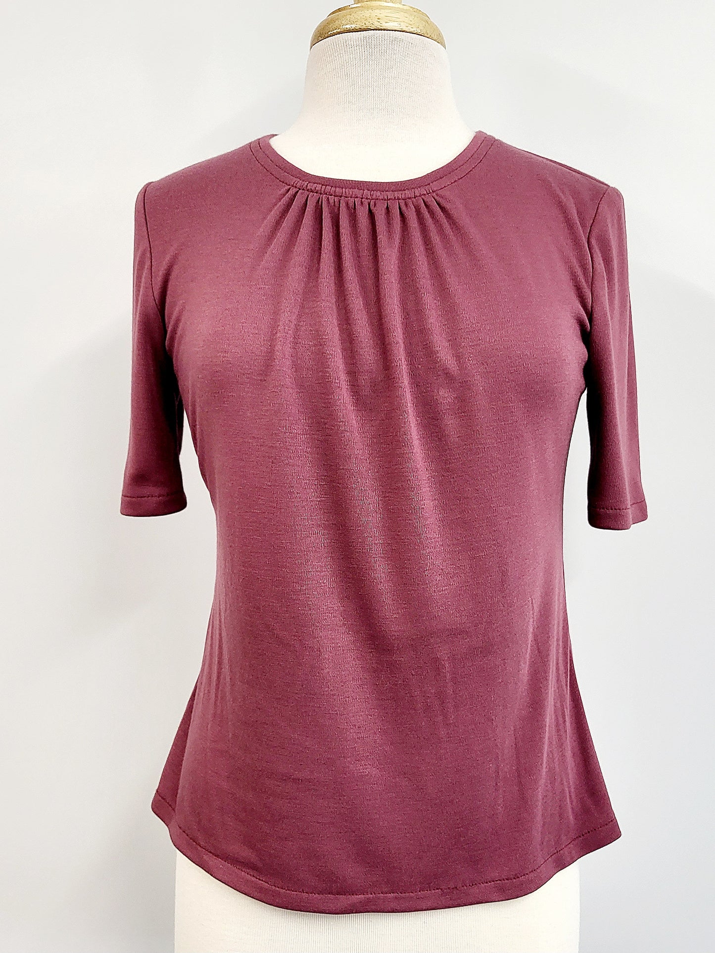 Twin set in soft antique pink knit