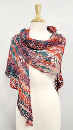 MPA - Châle triangulaire multicolore tricoté au crochet