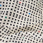 Foulard long en soie, crème et noir avec petites touches de couleurs