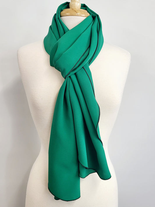 Foulard long en soie vert émeraude