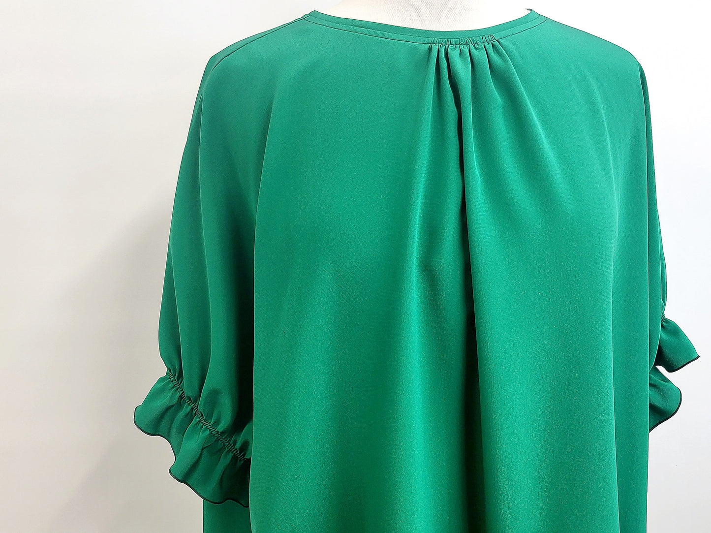 "Hélène" tunic in pure emerald green silk, one size