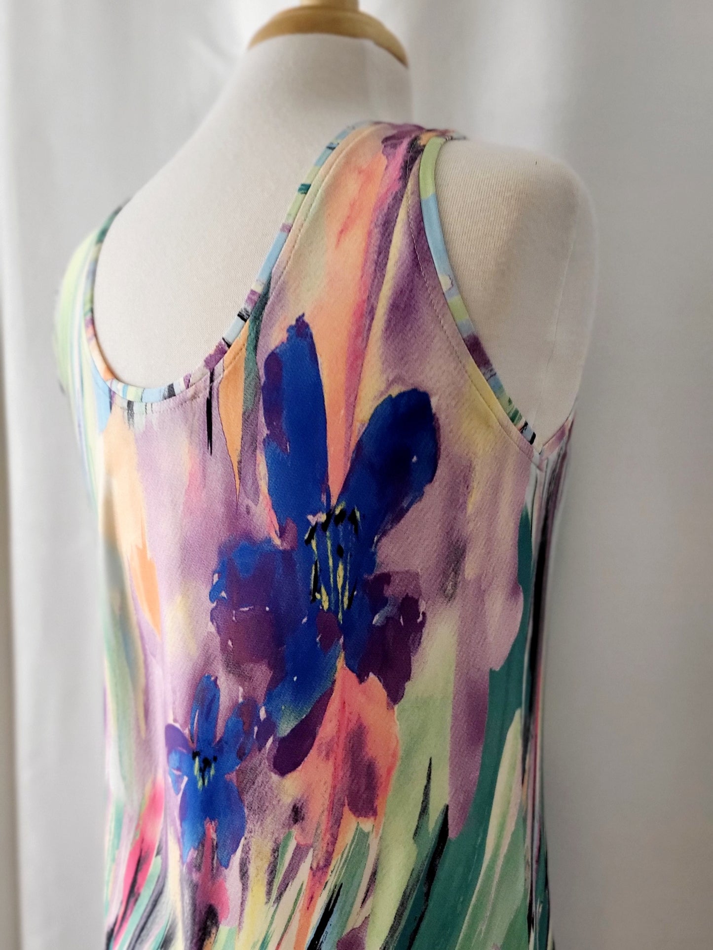 Long "Lucie" dress with Caribbean print.