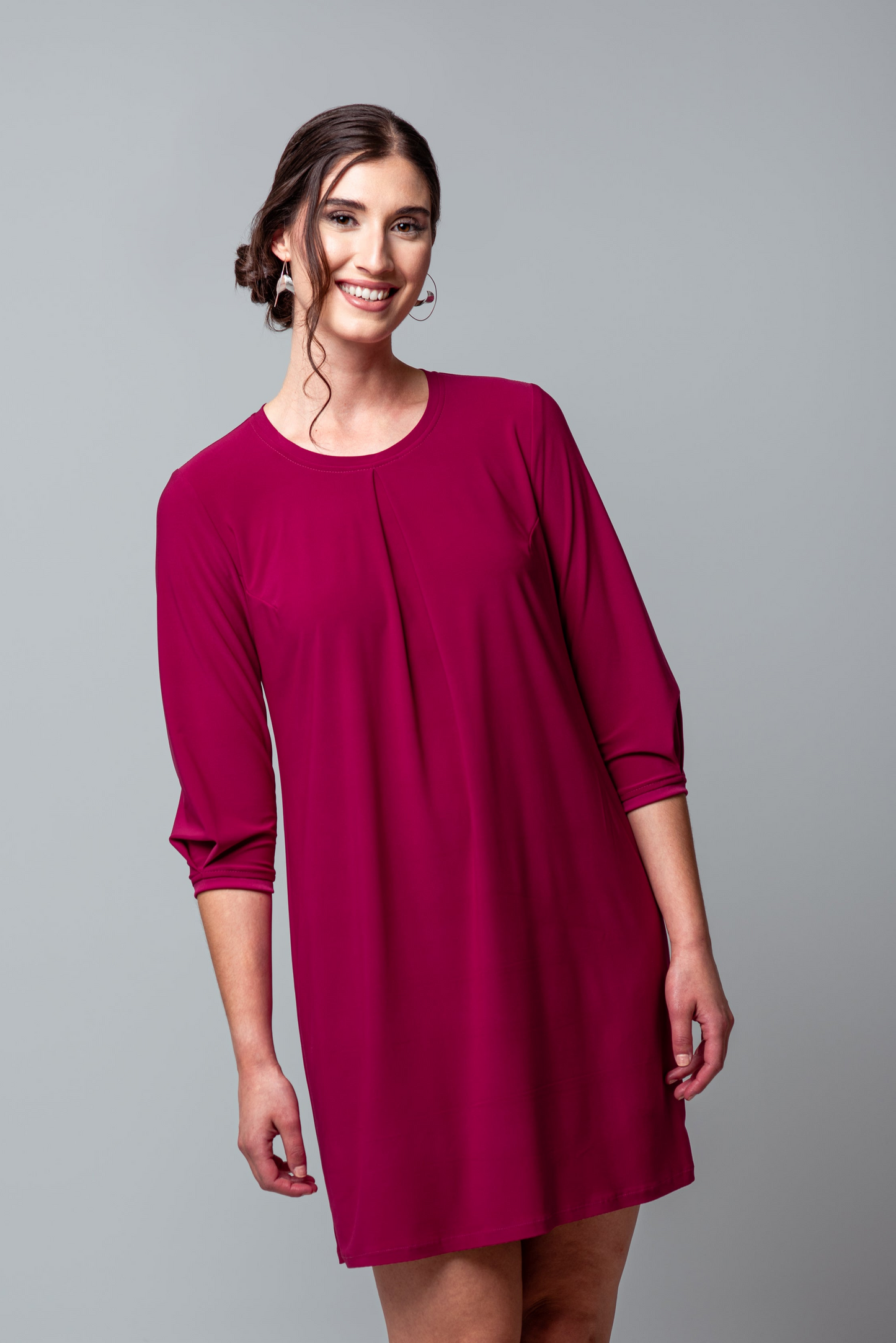 Robe Lucie couleurs vives - manches trois-quarts et plis creux