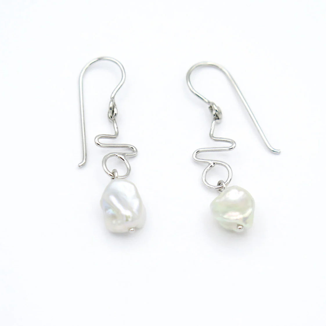 Boucles d’oreilles Terra en argent zigzag et perles Keshi, RP5
