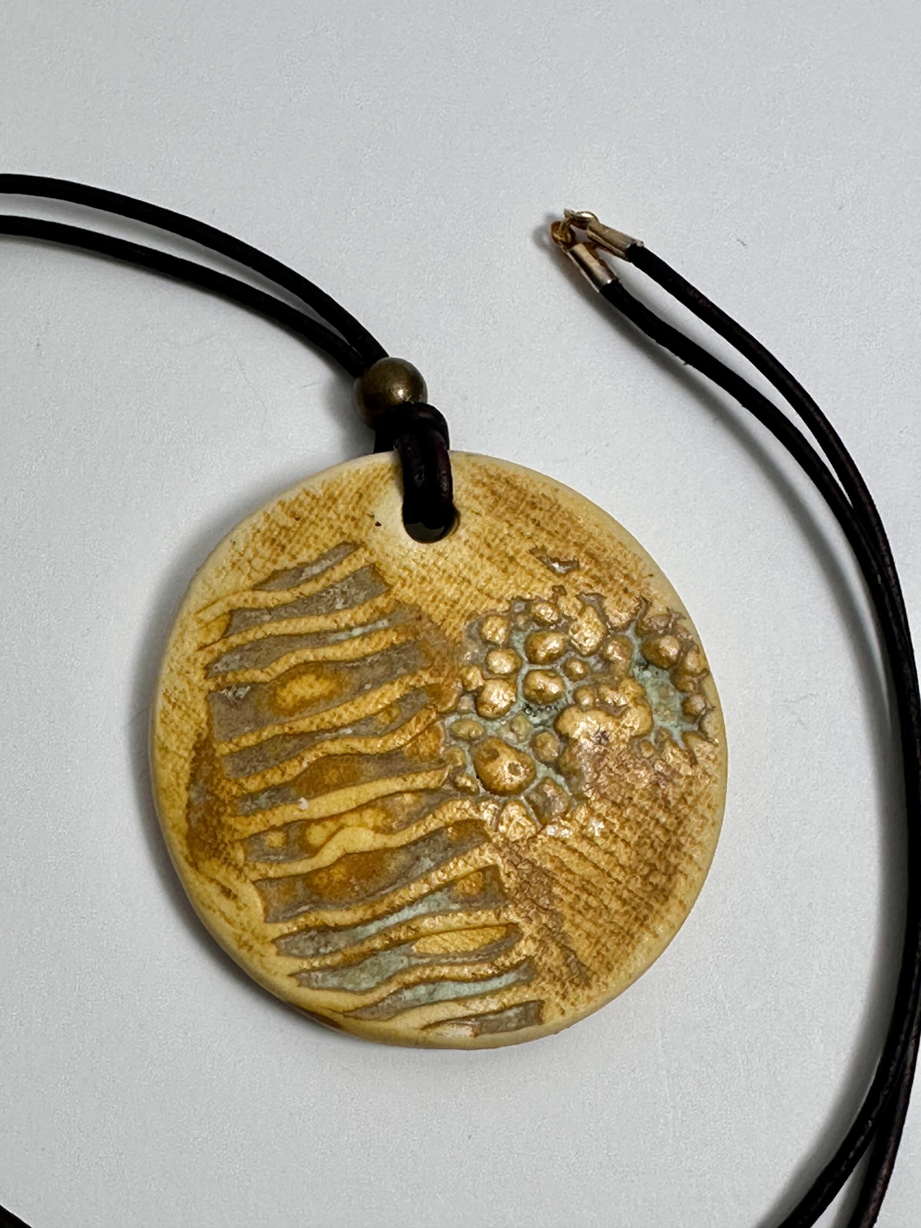 Pendentif - Collection Arenas - Coralie Huckel - Christine Mercier atelier-boutique