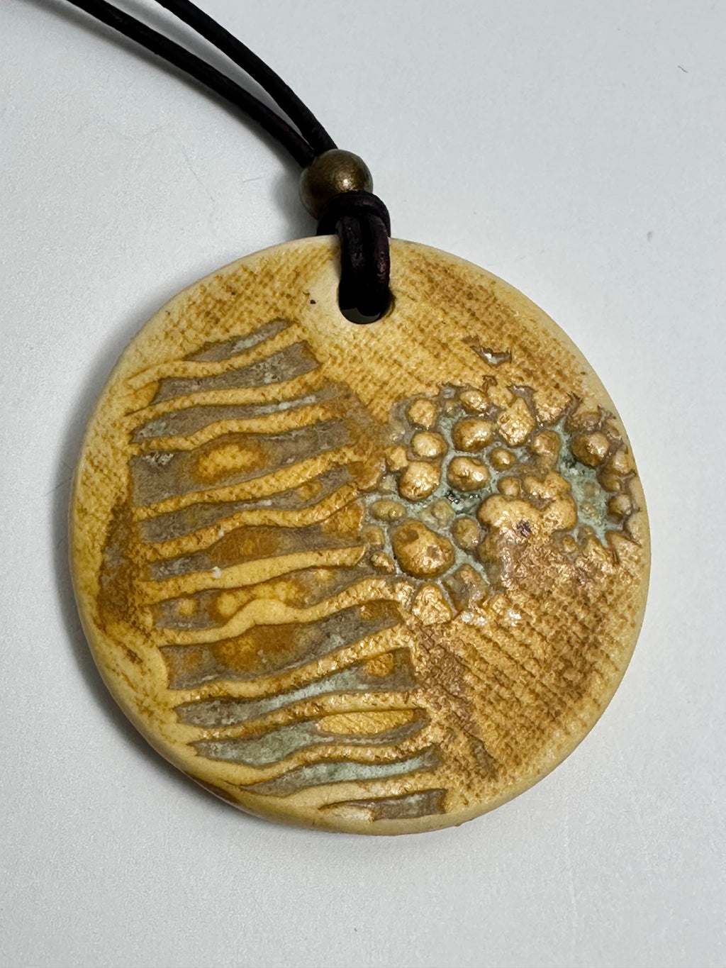 Pendentif - Collection Arenas - Coralie Huckel - Christine Mercier atelier-boutique