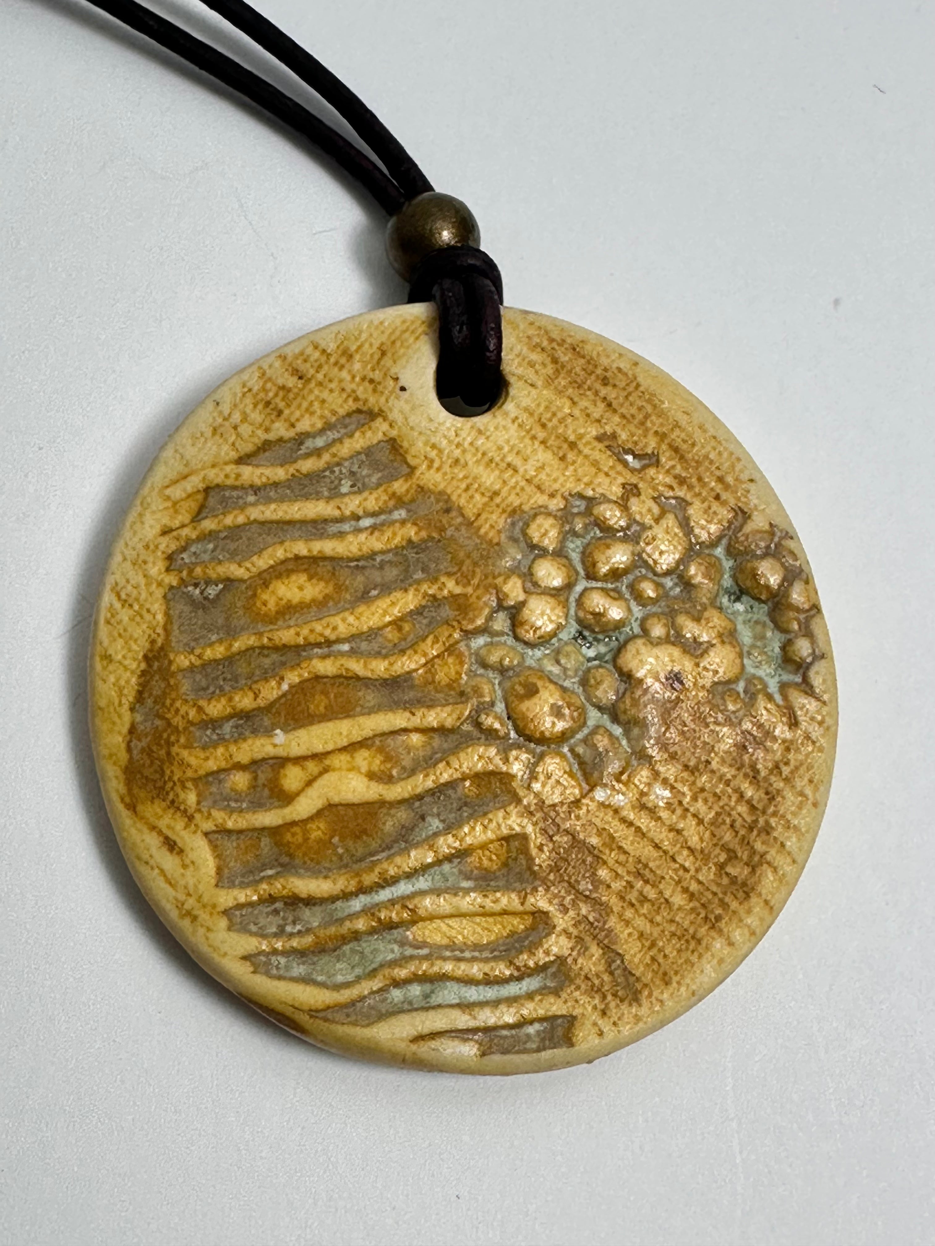 Pendentif - Collection Arenas - Coralie Huckel - Christine Mercier atelier-boutique