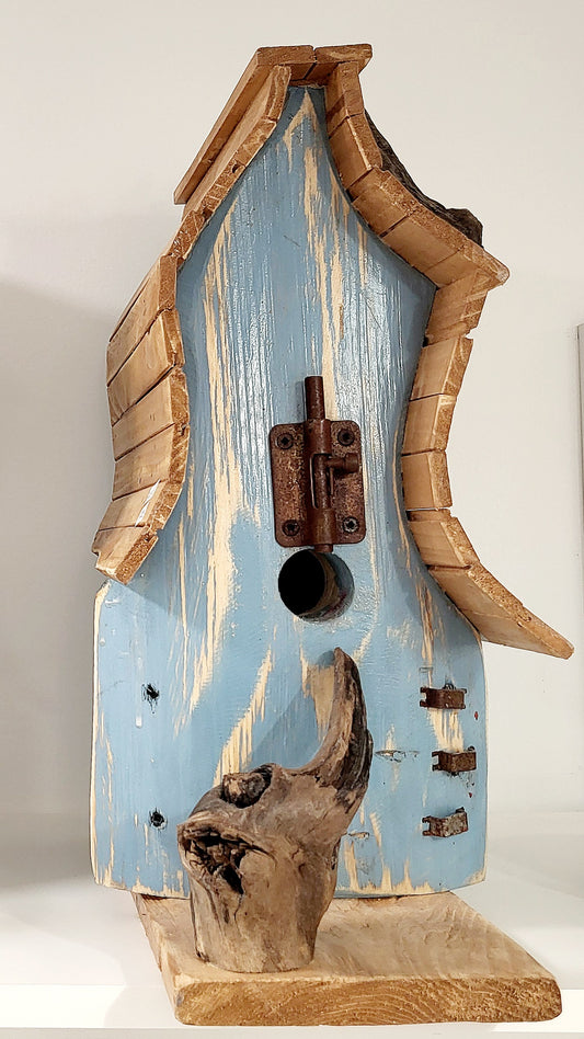 Cabane à oiseau en bois - Bertrand Massé
