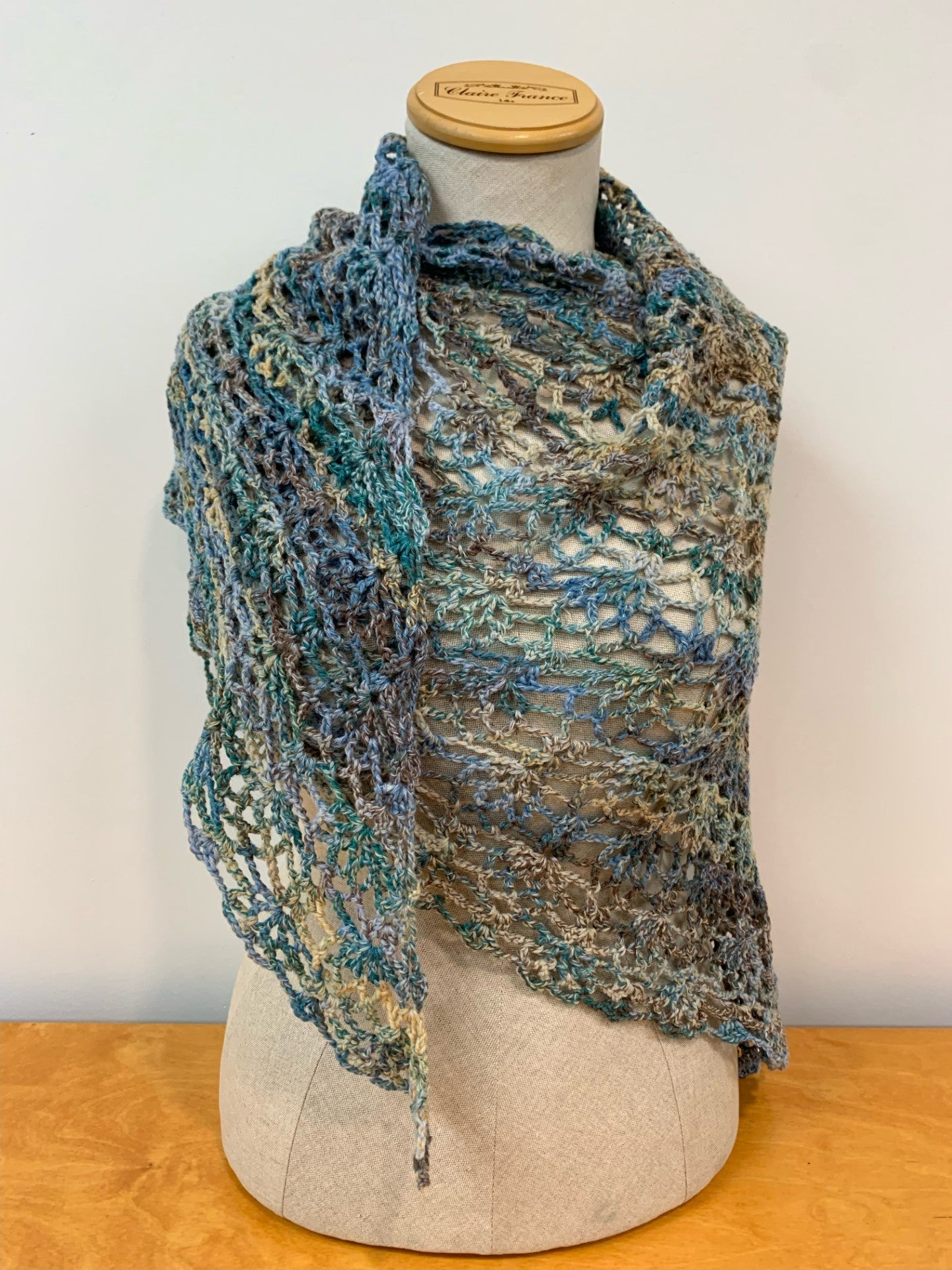 MPA - Châle triangle tricoté au crochet 2 choix de couleur
