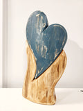 Coeur bleu en bois sur socle - Bertrand Massé artiste