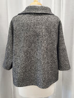 Pèlerine, veste pour femme en lainage moucheté noir et écru
