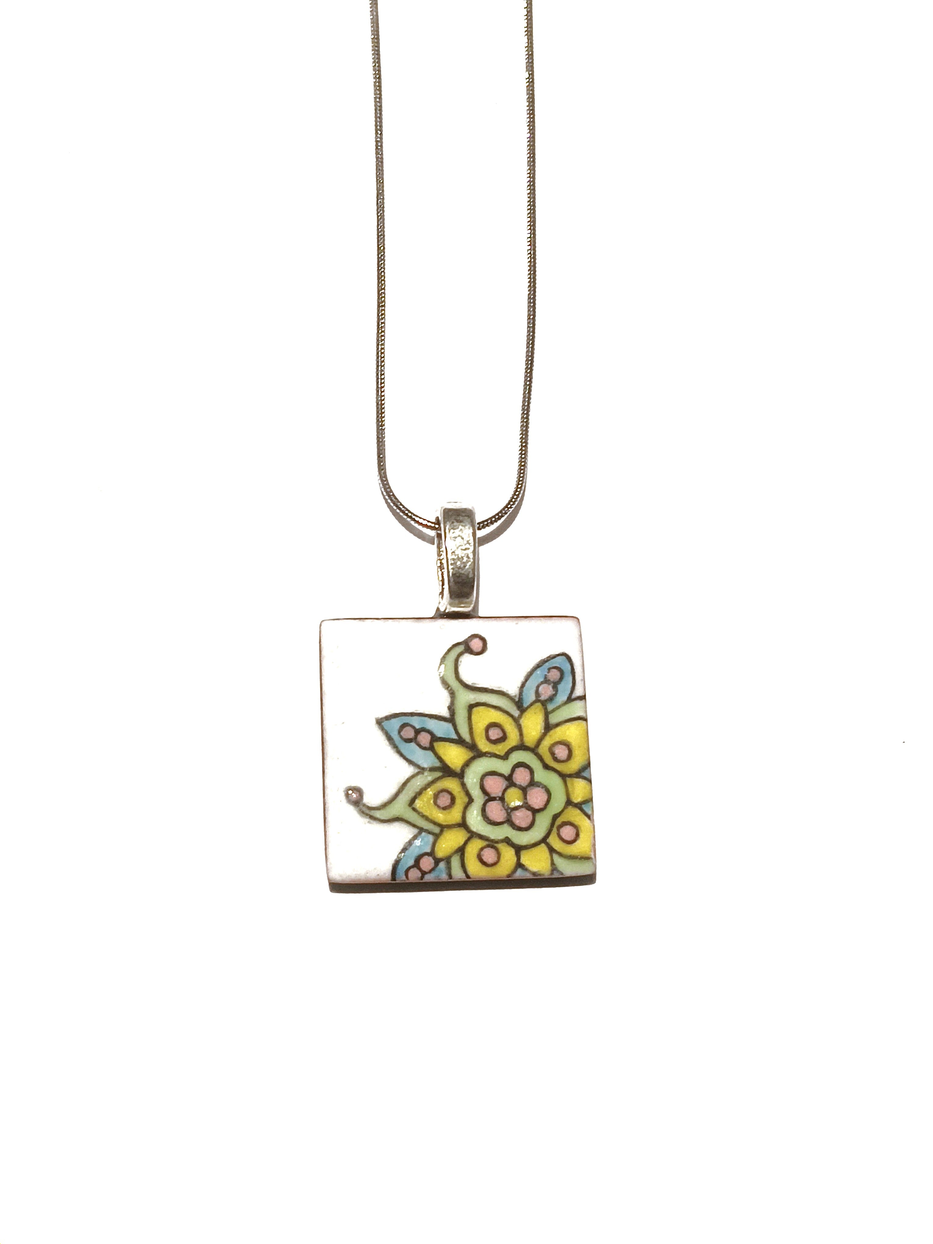 Pendentif (carré) en émail sur cuivre - Collection Bella