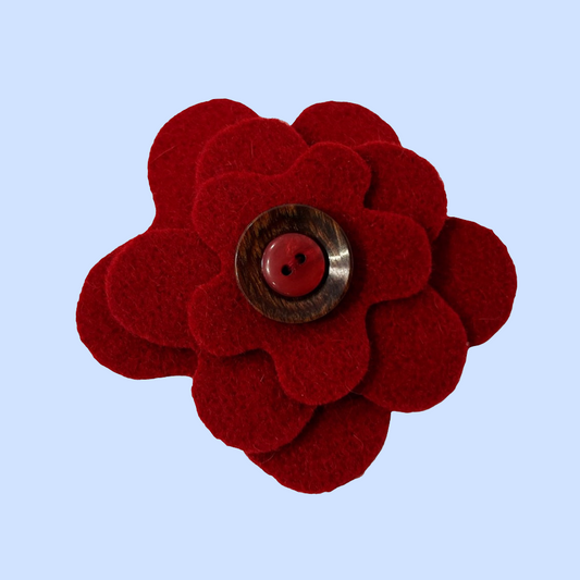 Broche fleur en laine