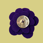 Broche fleur en laine