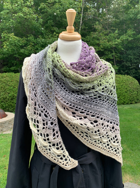 Grand châle triangle, dégradé de couleur beige, gris, vert et lilas