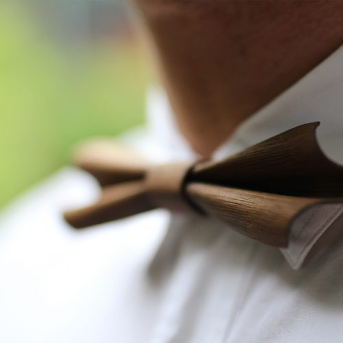 Ensemble raffiné pour homme - Journal de cuir, nœud papillon en bois et eau de toilette