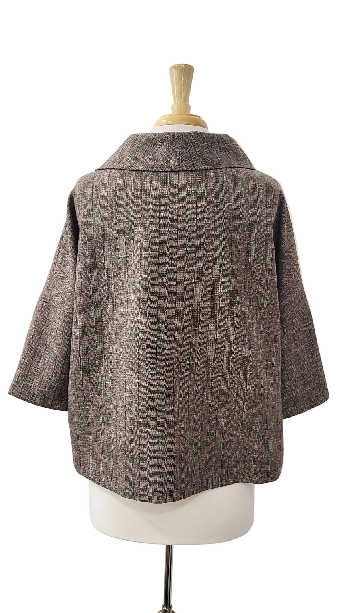 Pèlerine, veste pour femme en laine et soie, chevrons marron à fines rayures