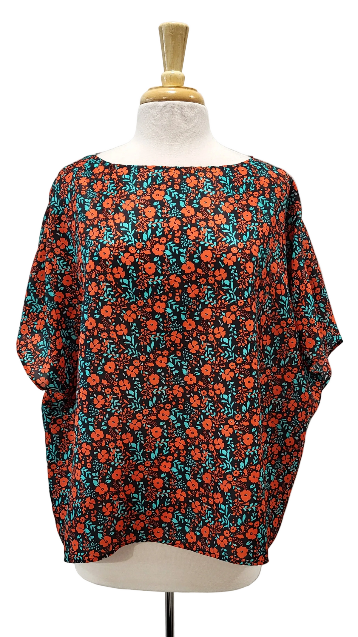 Tunique en soie, fleuri rouge et turquoise sur fond noir