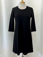 Robe Christine noire à manches trois-quarts