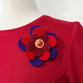 Broche fleur en laine