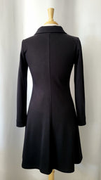 Robe Michelle noire à manches longues avec col