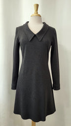 Robe Michelle grise à manches longues et col