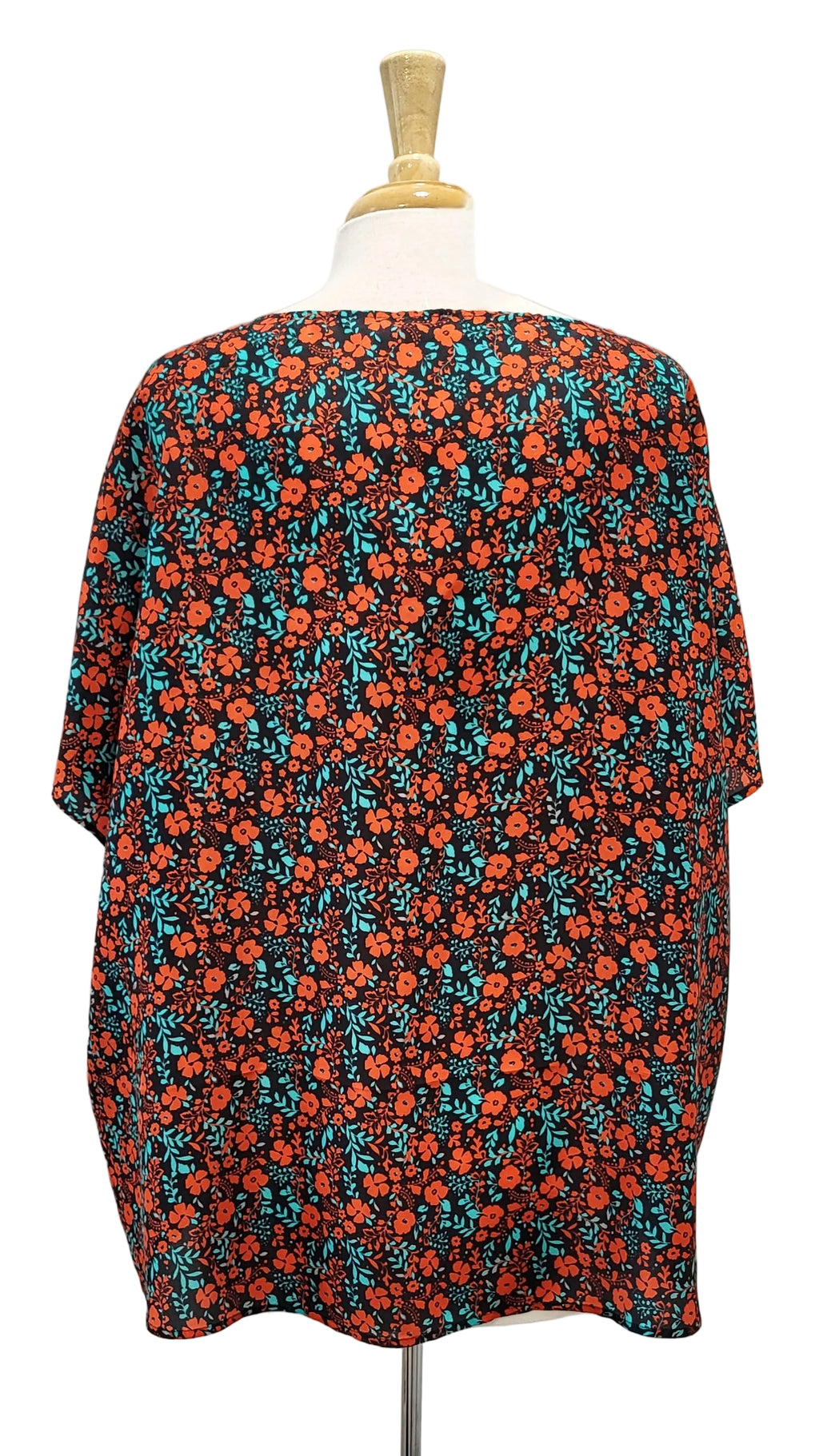 Tunique en soie, fleuri rouge et turquoise sur fond noir