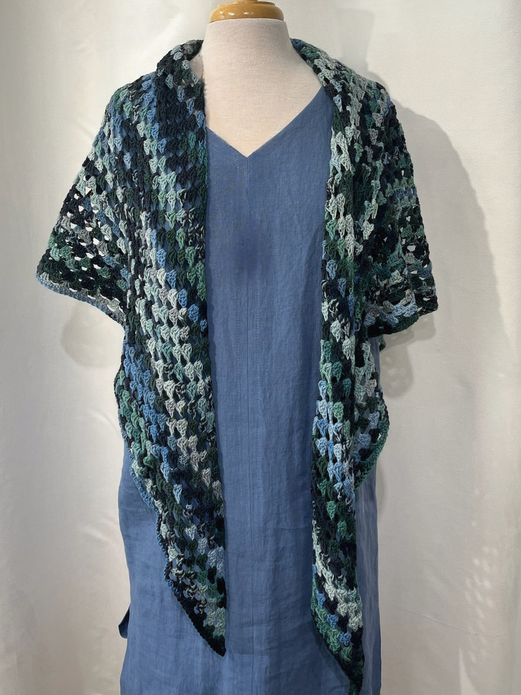 MPA - Châle Hurricane tricoté au crochet 2 choix de couleur